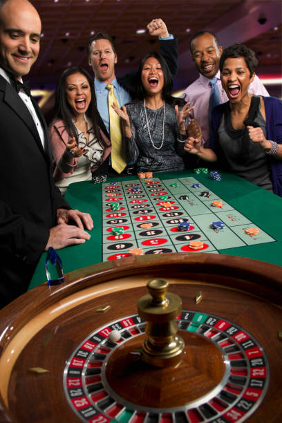 Roulette wheel spinning on 77raja live casino